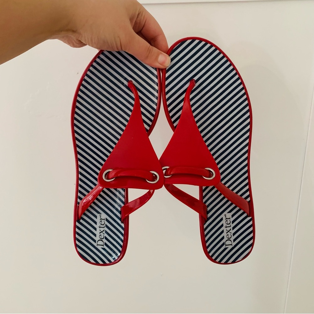 Dexter Red Thong Sandal Size 9
